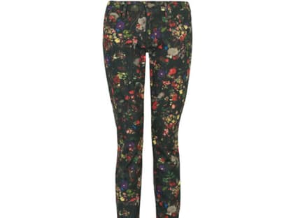 21. August 2012: Für magische Fashion-Momente sorgt die Mother Jeans "Magical Forest" mit einem zauberhaften floralen Muster auf schwarzem Fond, ca. 350 Euro