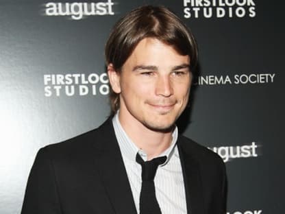 Seinen Durchbruch feierte Josh Hartnett 2001 mit dem Weltkriegs-Drama "Pearl Harbor". Seitdem gehört er auch zu den begehrtesten Junggesellen des Show-Business