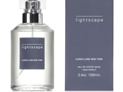 3. „Lightscape", in der Kopfnote steckt Galbanum, in der Herznote Veilchen und in der Basisnote Cashmere-Holz. Von Ulrich Lang New York, EdT 50 ml ca. 48 Euro