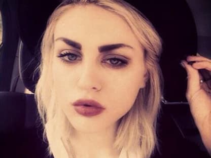 Die Tochter einer der bekanntesten Rock-Legenden der Welt: Frances Bean Cobain, Tochter von Kurt Cobain und Courtney Love, hat sich zu einer wunderschönen Frau entwickelt