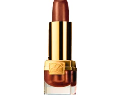 Karamell-Küsschen "Pure Color Lipstick Creme Caramel" von Estée Lauder, ca. 23 Euro  