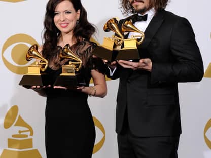 Joy Williams und John Paul White mit ihren Auszeichnungen