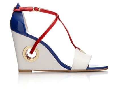 High Heel mit Sport-Appeal von Stuart Weitzman, ca. 365 Euro