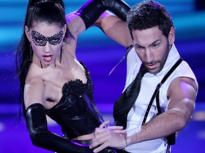 Sechste Live-Show bei "Let's Dance": Rebecca Mir und Massimo Senato tanzen zu Rihannas "S&M"