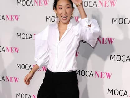 Sandra Oh begrüßt ihre Fans