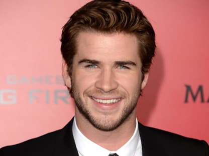 Dieser Schnuckel war mit Miley Cyrus liiert - inzwischen ist Liam Hemsworth wieder Single und ein begehrtes Objekt bei den Frauen 