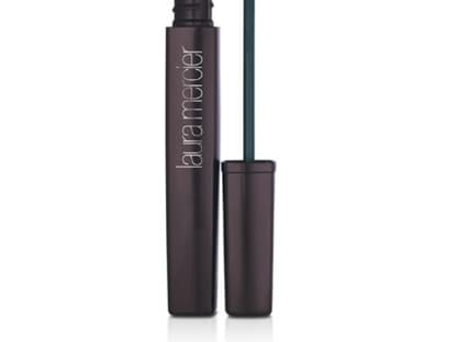 Wer will gschwungene Wimpern in natürlichem Braun für jeden Tag? Laura Mercier hat unsere Gebete erhört! "Long Lash Mascara Burgundy" von Laura Mercier, limitiert, ca. 27 Euro