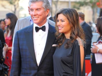 Er ist durch die Moderation zahlreicher Boxkämpfe bekannt geworden: Michael Buffer