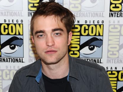 Robert Pattinson, Kristen Stewart, Justin Timberlake, Charlize Theron und Carey Mulligan - allein am ersten Tag trumpfte die Comic-Con 2011 mit vielen Superstars auf. In San Diego werden auf der Messe in den kommenden Tagen zahlreiche Filme präsentiert - und viele VIPs erwartet. Wer dabei ist - OK! hat die Bilder!