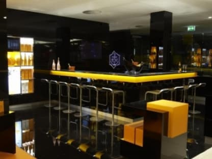 Die Bar der Veuve Clicquot Champagner Boutique im Alsterhaus