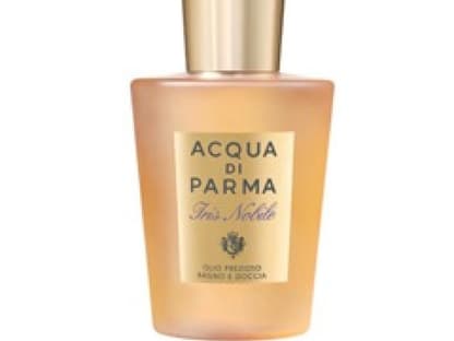 Dieses Dusch- und Badegel ist eine besondere Reinigungskraft, da es durch den wunderbaren Duft von Mandarine, Zedernblüte und Iris umgehend für Urlaubsstimmung sorgt. "Iris Nobile Bath & Shower Gel" von Acqua di Parma, 200 ml ca. 41 Euro