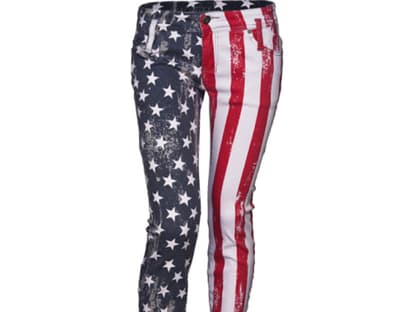 Hose im Stars-and-Stripes-Look von New Yorker, ca. 40 Euro