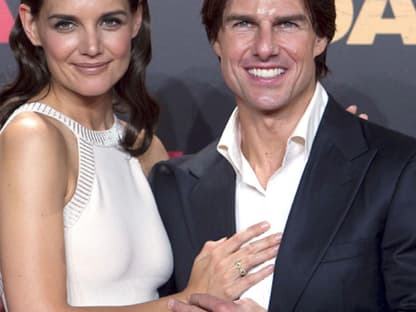 Im Juli wurde bekannt, dass Katie Holmes und Tom Cruise sich getrennt hatten. Nur zwei Monate später folgte dann die Scheidung ohne Rosenkrieg. Die gemeinsame Tochter Suri lebt bei Katie in New York