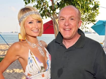 Paris Hilton und Cassian Elwes bei der "Paris, Not France Cocktail Party" am Strand von Südfrankreich