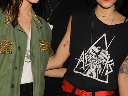 Die Band "The Veronicas" - Jessica Louise Origliasso und Lisa Marie Origliasso