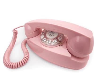 Für stilechtes Telefonieren mit dem Liebsten wie in den 50er Jahren. Das Princess Phone (Model 1959), ca. 55,00 Euro unter Pomadeshop.de