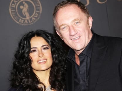 Salma Hayek und ihr Mann François-Henri Pinault haben sich zum zweiten Mal das Ja-Wort in Venedig gegeben. Bereits am Valentinstag hatten die beiden auf einem Pariser Standesamt geheiratet. Diesmal jedoch heiratete Salma ihren Mann in Weiß und mit einem riesigen Fest