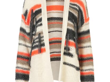 Die hält auch Nicky Hilton warm: Strickjacke im lässigen "Undone-Look" über topshop.com, ca. 65 Euro