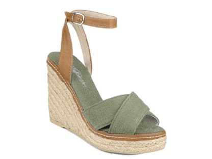 Wedges mit Bastsohle von Buffalo, ca. 50 Euro