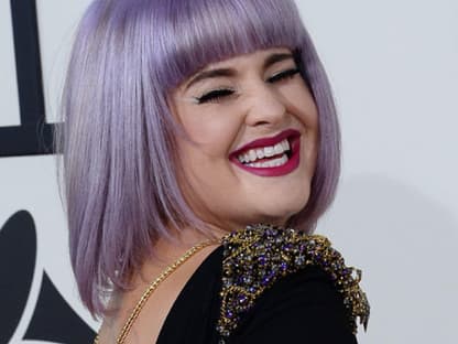 Kelly Osbourne hatte ganz viel Spaß, wie man sehen kann. Dabei hat sie sich gerade erst von ihrem Verlobten getrennt!