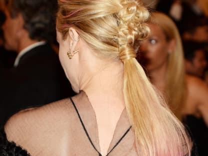 Diane Kruger mit pinken Haarspitzen