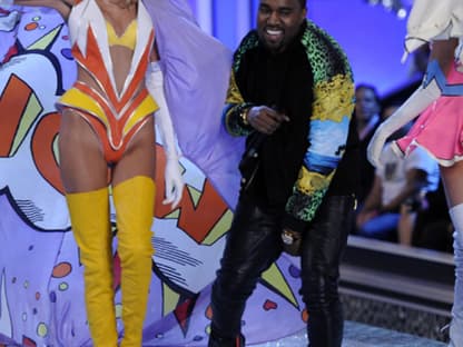 Kanye West flirtet mit Anja Rubik