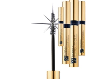 "Sumptuous Bold Volume Lifting Mascara" von Estée Lauder sorgt für verführerisches Volumen für jede einzelne Wimper, ca. 20 Euro