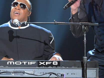 Emotional war der Auftritt von Stevie Wonder und Luke Bryan