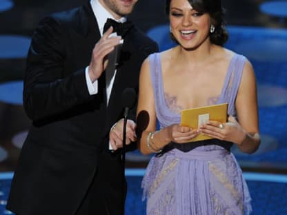 Justin Timberlake und Mila Kunis übergeben gemeinsam einen Award