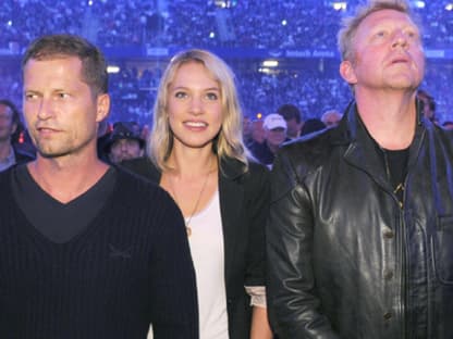 Schauspieler Til Schweiger, Freundin SvenjaHoltmann und Boris Becker im "Golden Circle" - den VIP-Plätzen am Ring