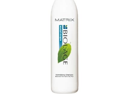 Biolage Scalpthérapie - Normalizing Shampoo lindert Rötungen, von Matrix, 250 ml ca. 13 Euro 