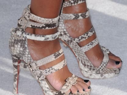 Was für High Heels! Mel B wählte für den Abend die Marke Christian Louboutin in Reptil-Optik