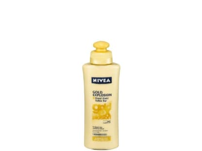 Leave-in-Kur mit Sonnenblumenextrakt: "Gold Explosion Blond Glanz Reflex Kur" von Nivea, 150 ml ca. 5 Euro 