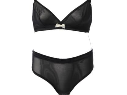 Transparenz von Hoff by Hoff: Triangel-BH ca. 50 Euro, Slip ca. 35 Euro