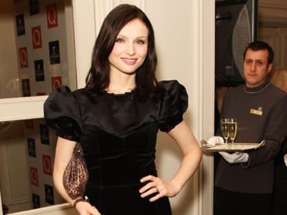 Sophie Ellis Bextor präsentiert ihre super Figur. Die Sängerin hat erst im Februar ihr zweites Kind geboren