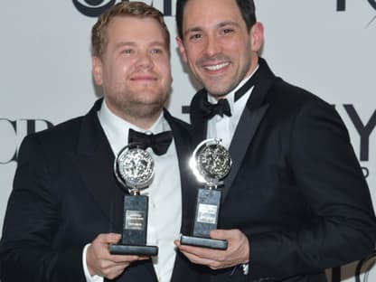 James Corden ("Bester Schauspieler in einer Theater-Hauptrolle für "One Man, Two Guvnors"), Steve Kazee ("Bester Schauspieler in einer Musical-Hauptrolle für "Once")