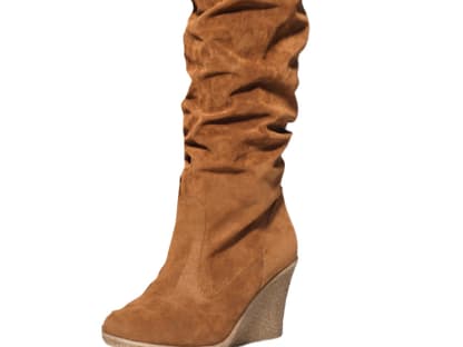 New Boho bei New Yorker: Keilabsatzstiefel aus Synthetik-Leder, ca. 40 Euro