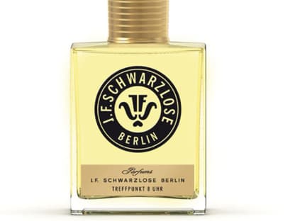 5. "Treffpunkt 8 Uhr" duftet nach einem Mango-Akkord, Salbei und Vetiver. Von J.F. Schwarzlose Berlin, EdP 50 ml ca. 118 Euro