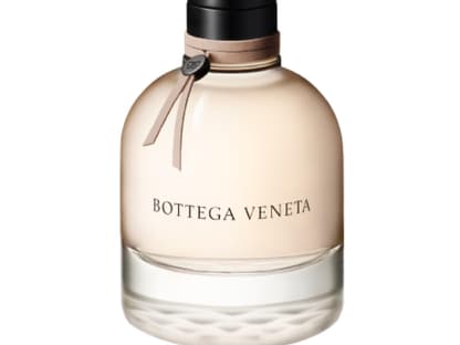 Patschuli, Bergamotte, rosa Pfeffer und Leder „Bottega Veneta Eau de Parfum" von Bottega Veneta, EdP, 50 ml ca. 75 Euro