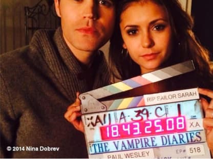 Auf Instagram bekunden Paul Wesley und Nina Dobrev ihr Beileid