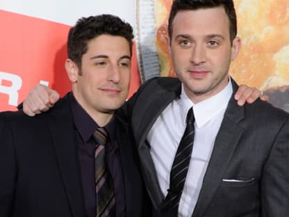 Verstehen sich auch hinter der Kamera bestens: Jason Biggs und Eddie Kaye Thomas