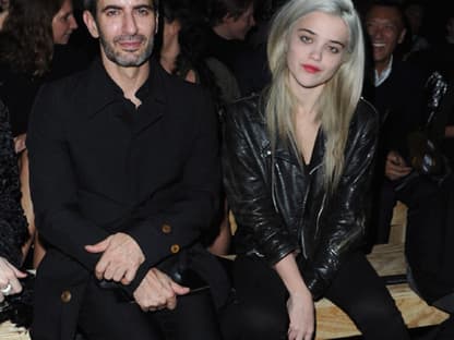 Sky Ferreira, Marc Jacobs in der Frontrow von Yves Saint Laurent