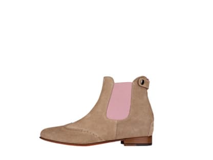 Chelsea-Boots in beige mit rosa farbenem Detail, von Heartbreaker, ca. 300 Euro