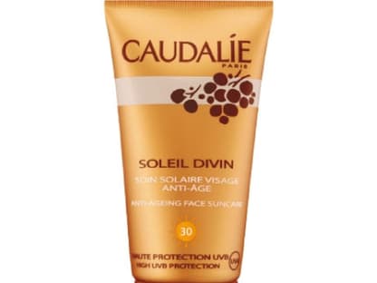 Faltenschutz "Soleil Divin Anti-Ageing Face Suncare SPF 30" von Caudalie, 
40 ml ca. 22 Euro