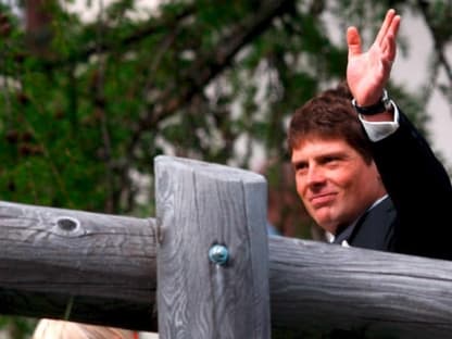 Jan Ullrich und Ehefrau Sara waren bei der Hochzeit dabei. Nach dem Ja-Wort von Boris und Lilly wurde das "Ave Maria" gespielt