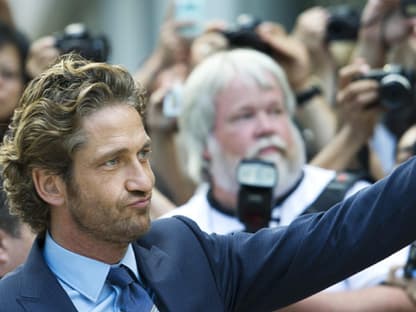 Bad in der Fanmenge: Gerard Butler