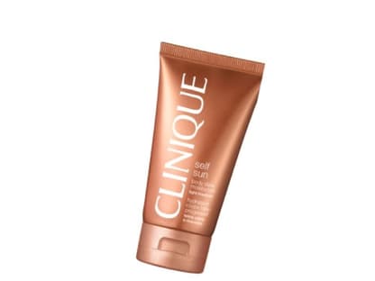 Für den Körper:  Zart bräunende Pflege: "Self Sun Body Daily Moisturizer - Light/Medium" von Clinique, 150 ml ca. 24 Euro