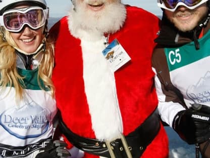 Sportlich: Santa Claus macht die Ski-Pisten mit den "The Hills"-Stars Heidi und Spencer Pratt unsicher