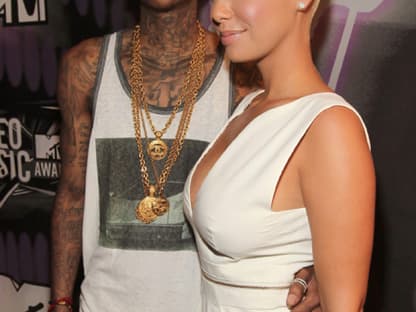 Bitte nicht anfassen! Wiz Khalifa kam in Begleitung von Model Amber Rose (Ex-Freundin von Kanye West). Die glich allerdings eher einer Wachsfigur