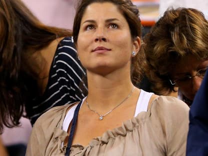 Volle Konzentration: Mirka Federer feuert ihren Ehemann, Tennisprofi Roger Federer, an